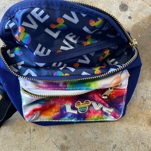 Disney Love fannypak